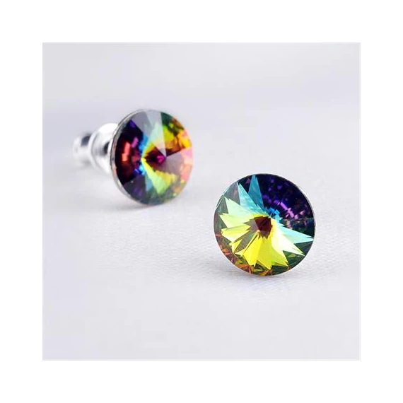 Fülbevaló, zöld színjátszós SWAROVSKI® kristállyal, csúcsos, 8mm, ART CRYSTELLA®